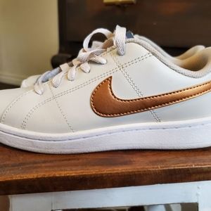 Nike court royale2